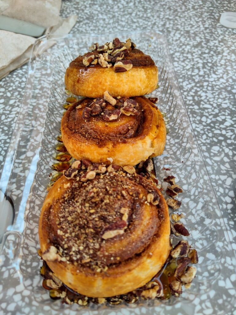 Cabdy Painted Cinnaom Rolls