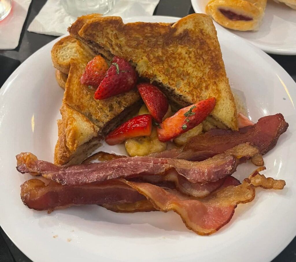Hollywood & Vine Breakfast