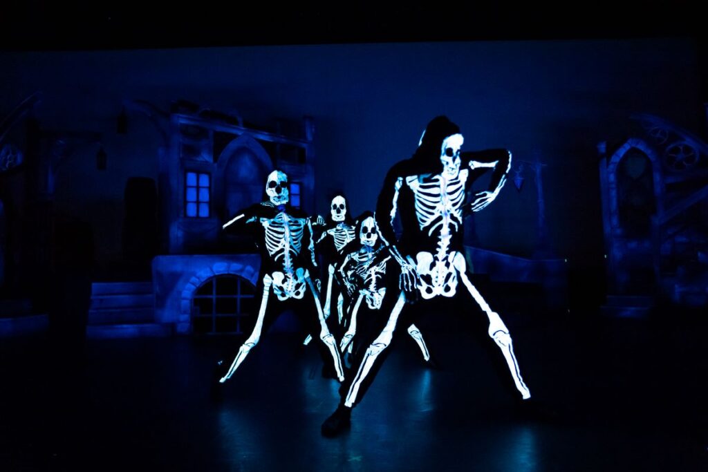 Howl-O-Scream