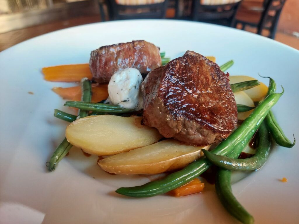 Via Napoli Dining Review