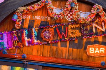 Jock Lindsey's Hangar Bar