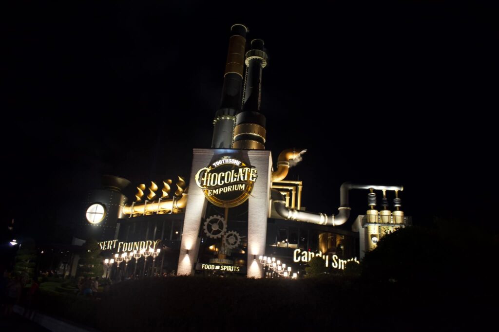 Affordable Theme Park Dining
