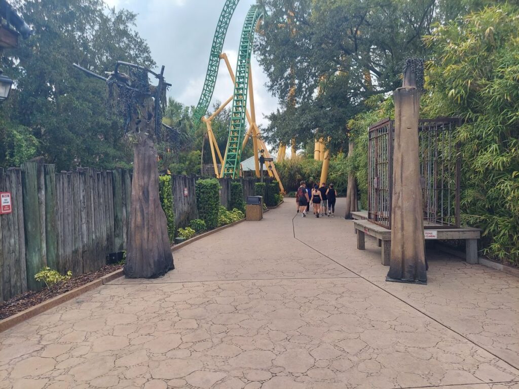 Howl-O-Scream Tampa 2025