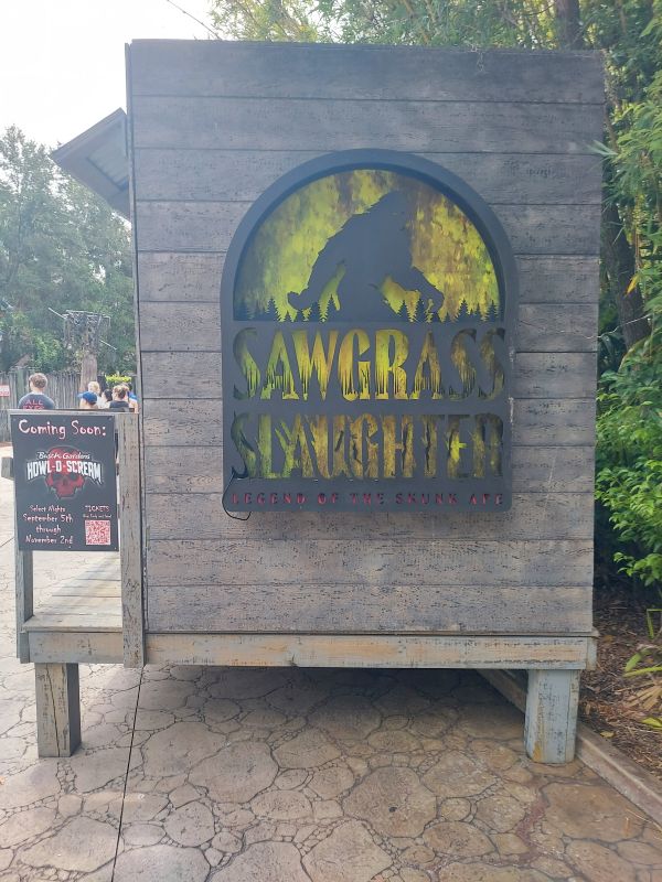 Howl-O-Scream Tampa 2025