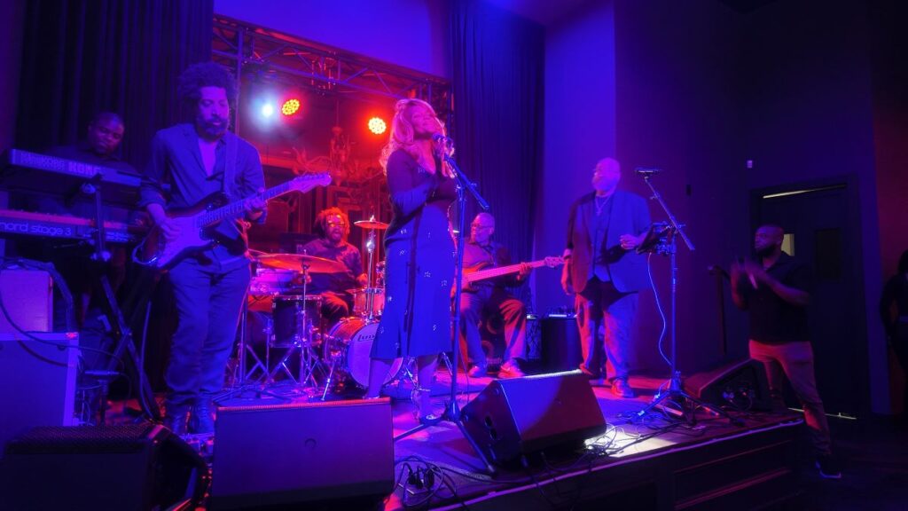Lizzy’s Live Orlando