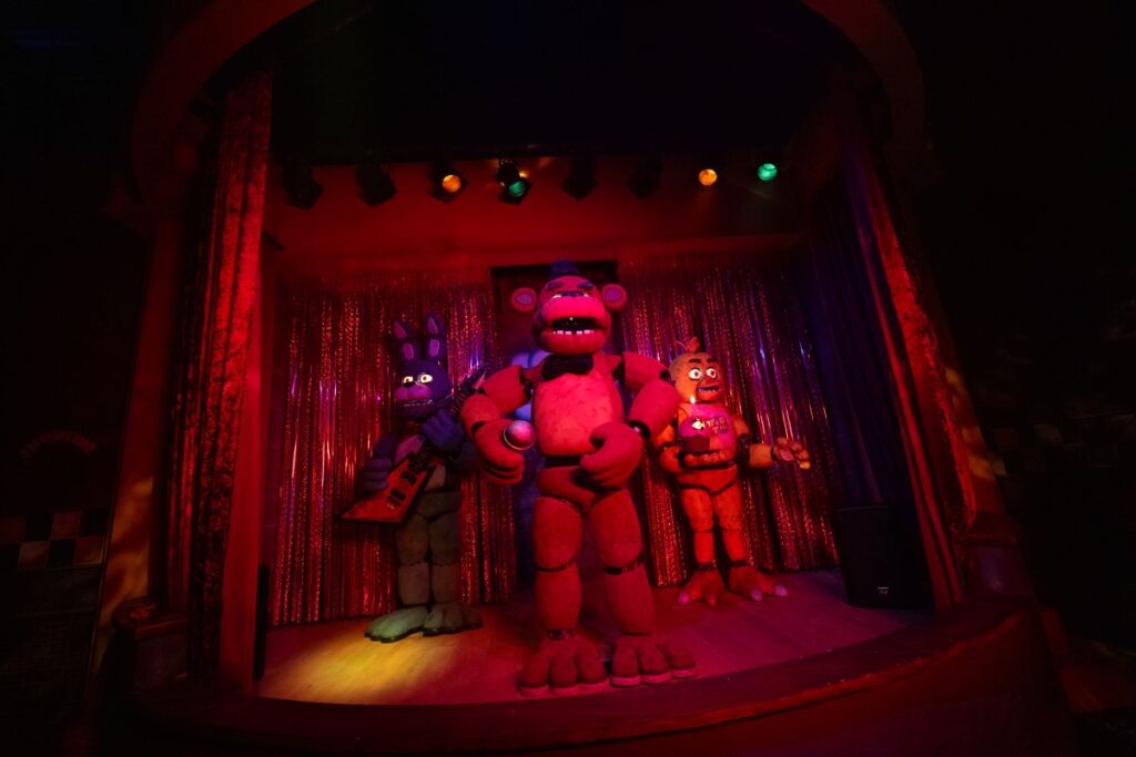 https://www.mainstmagic.com/fnaf-halloween-horror-nights-house-confirmed-for-2025/