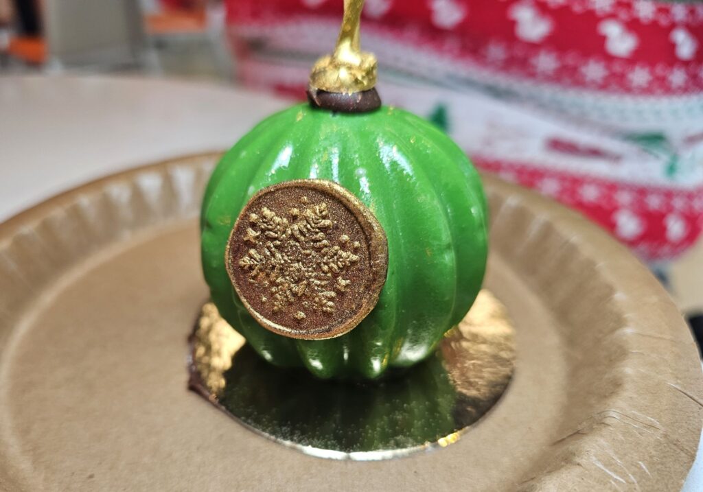 Elegant Ornament Today Cafe