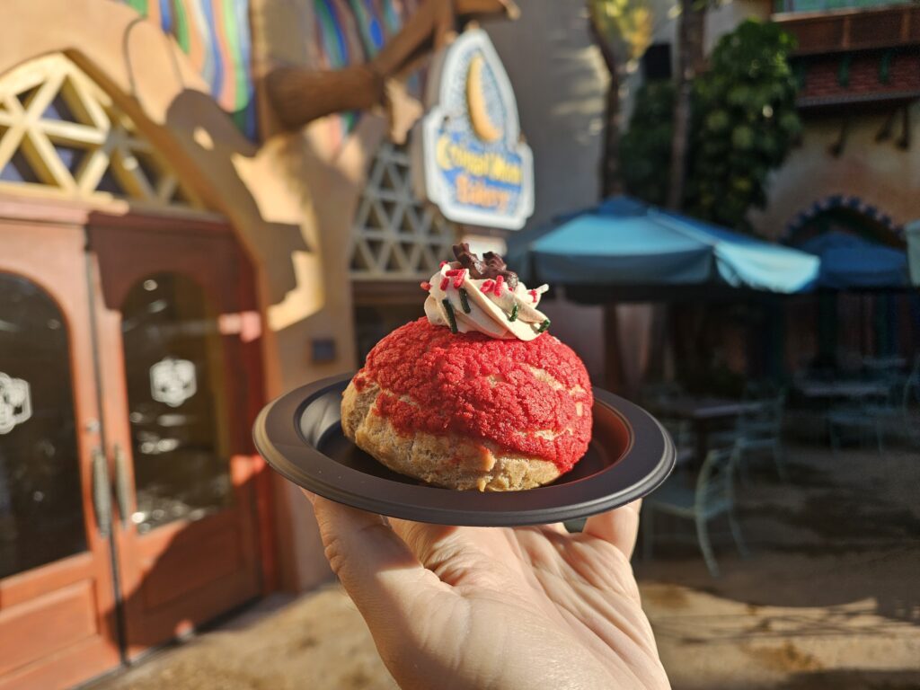 Santa’s Christmas Crème Puff