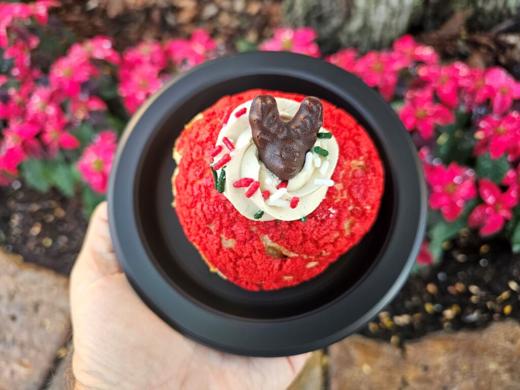 Santa's Christmas Cream Puff