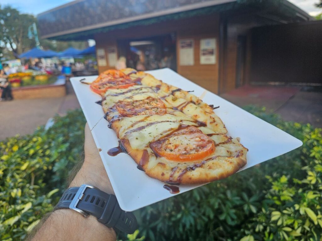 Bianca Pizza SeaWorld