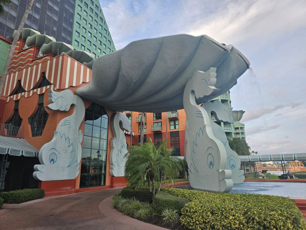 Dolphin Hotel