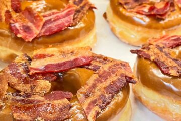 maple double bacon donut