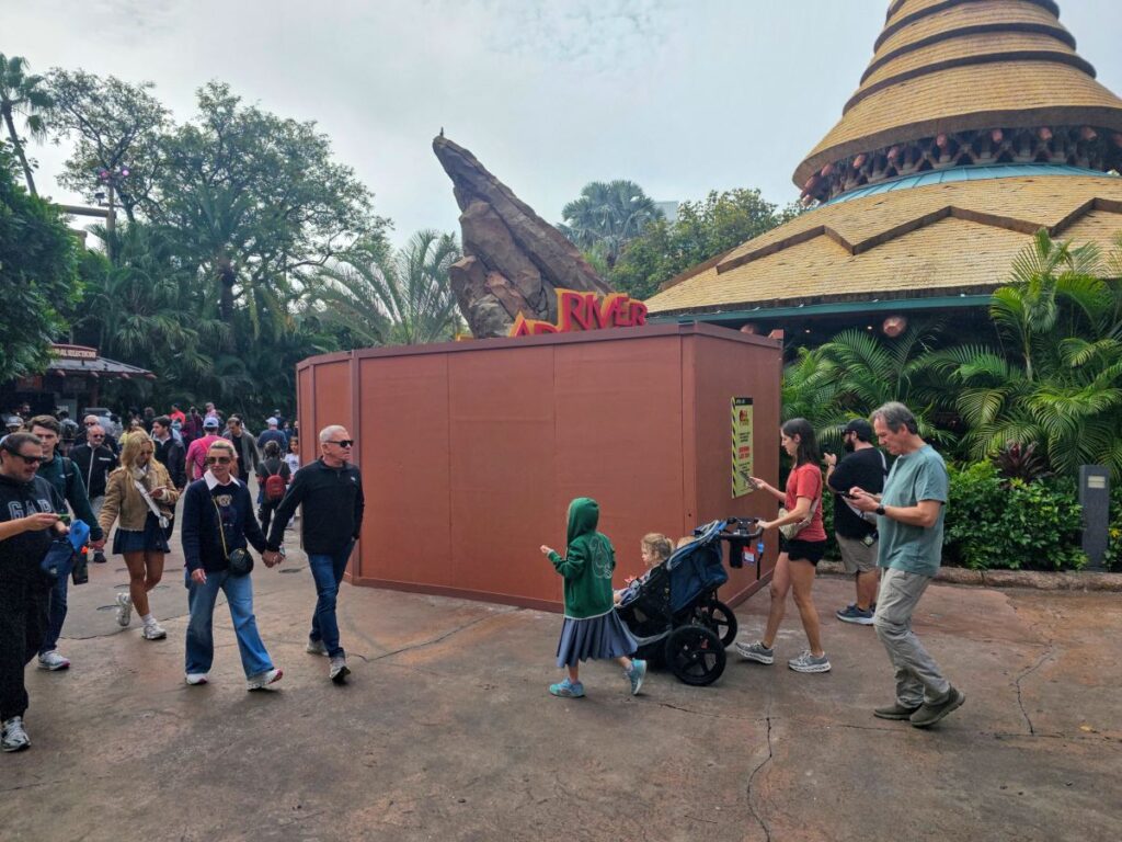 Jurassic Park river adventure