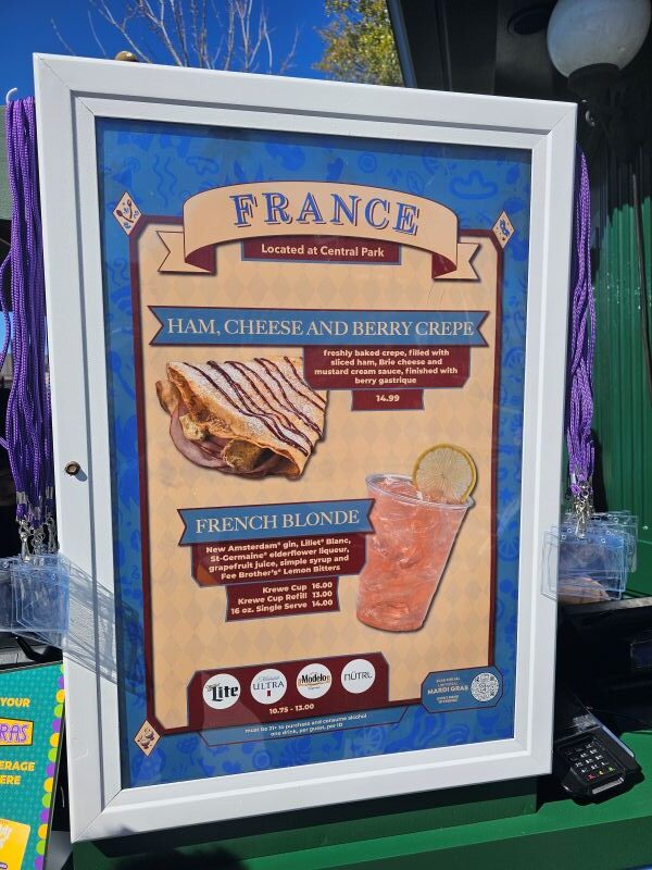 France Universal Orlando Mardi Gras