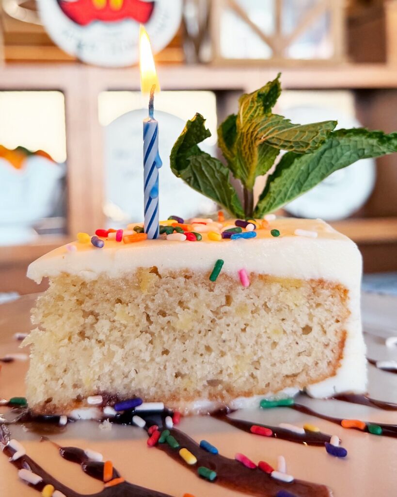Free Hummingbird Cake Homecomin