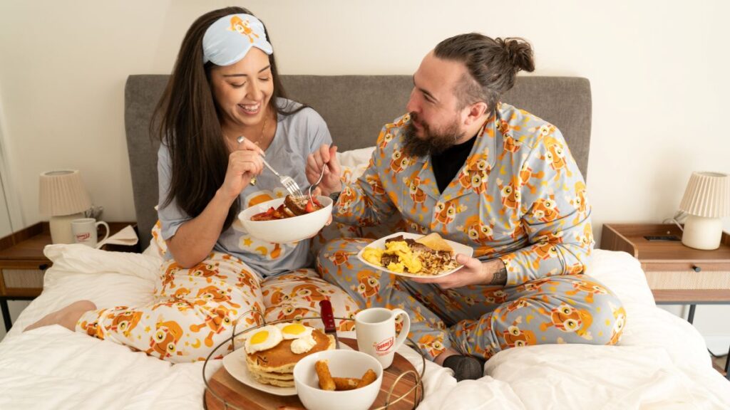 Denny’s Las Vegas Weddings