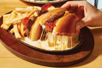 Applebee’s O-M-Cheese Burger