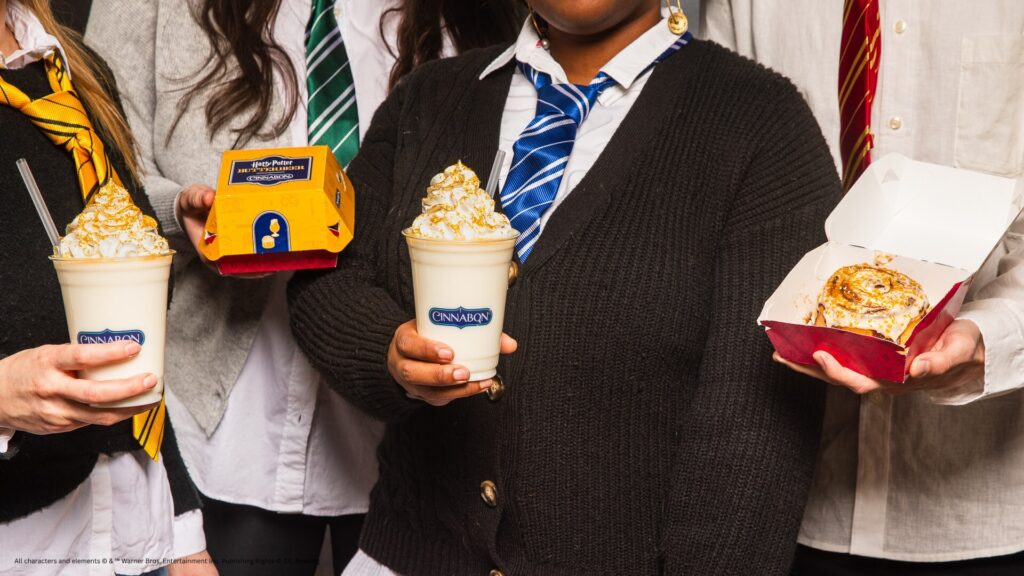 Butterbeer Season Cinnabon