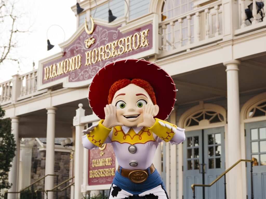 Cool Kids Summer Photo showing Jessie and The Diamond Horseshoe