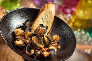 California Grill menu changes - photo of new Hearth-Steamed Saffron Mussels