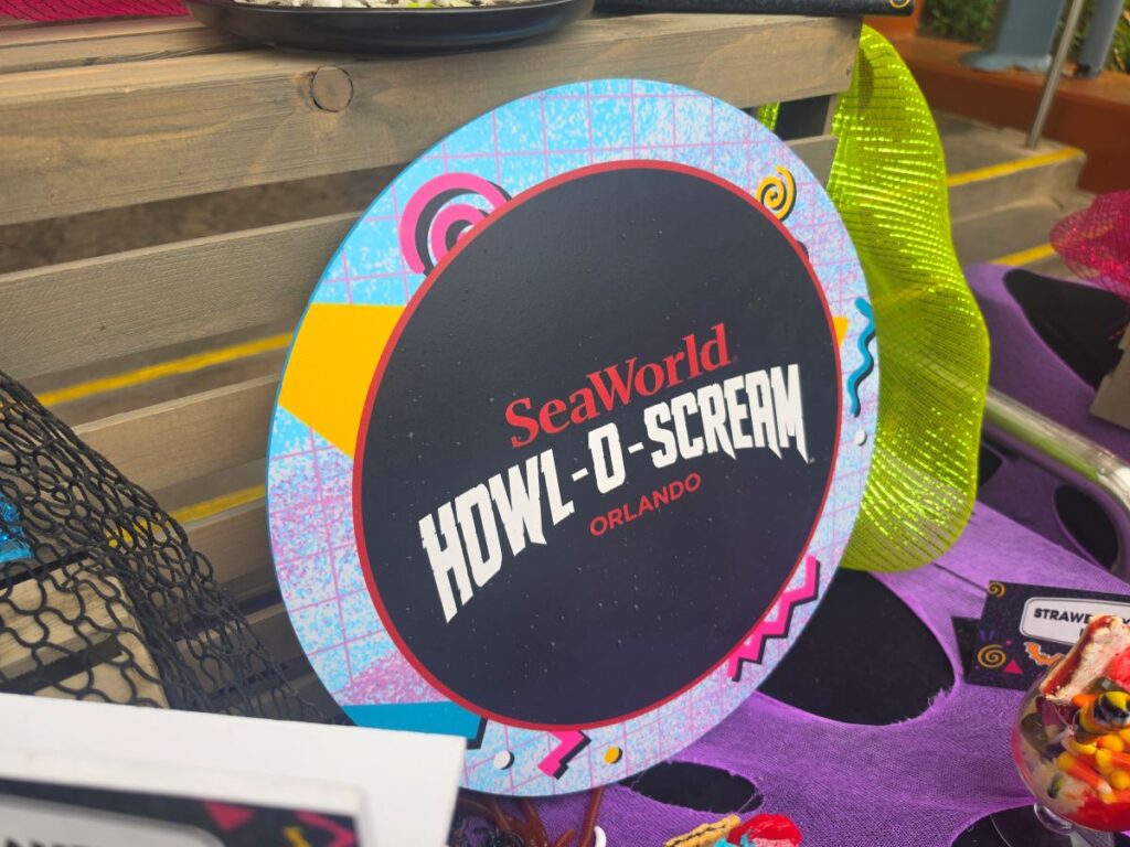 Howl-O-Scream Orlando logo